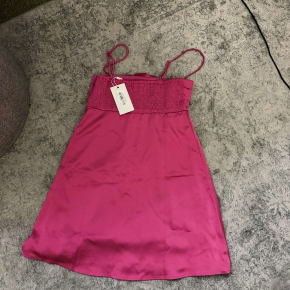 Pink  Dress - Picture 3 of 3